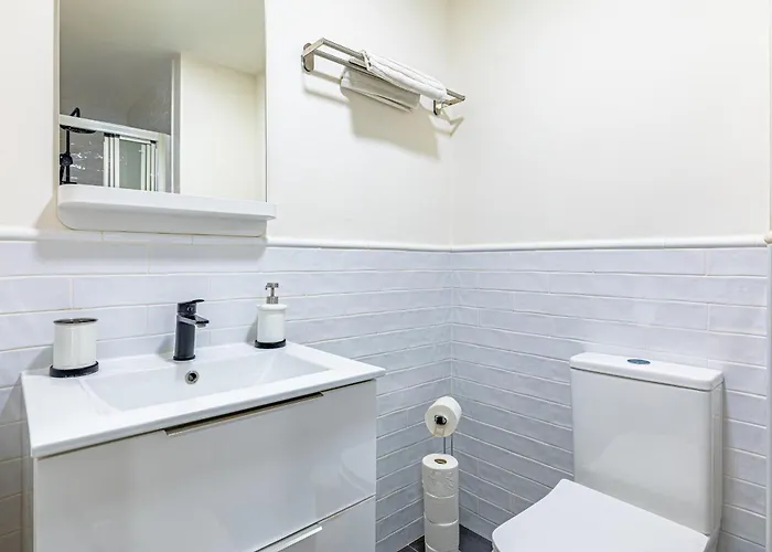 Gmc Turistics - Paseo Maritimo * エステポナ