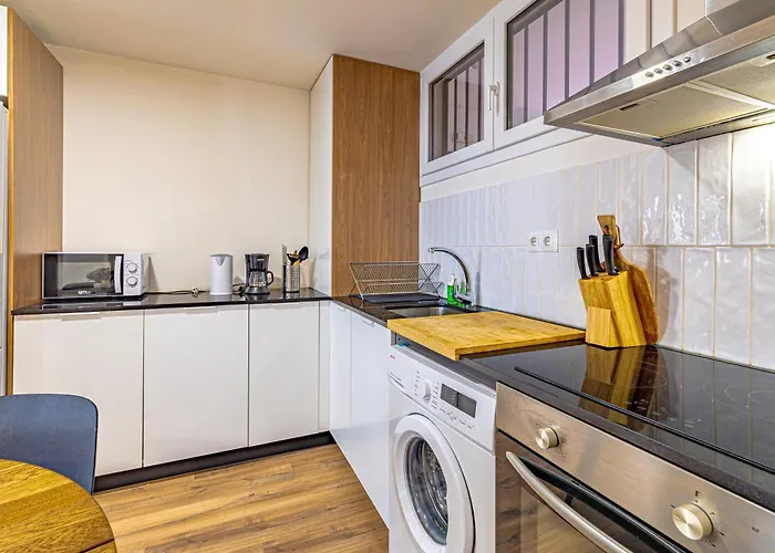 Gmc Turistics - Paseo Maritimo Estepona